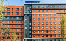 Ibis Budget Paris Porte De La Chapelle - Arena